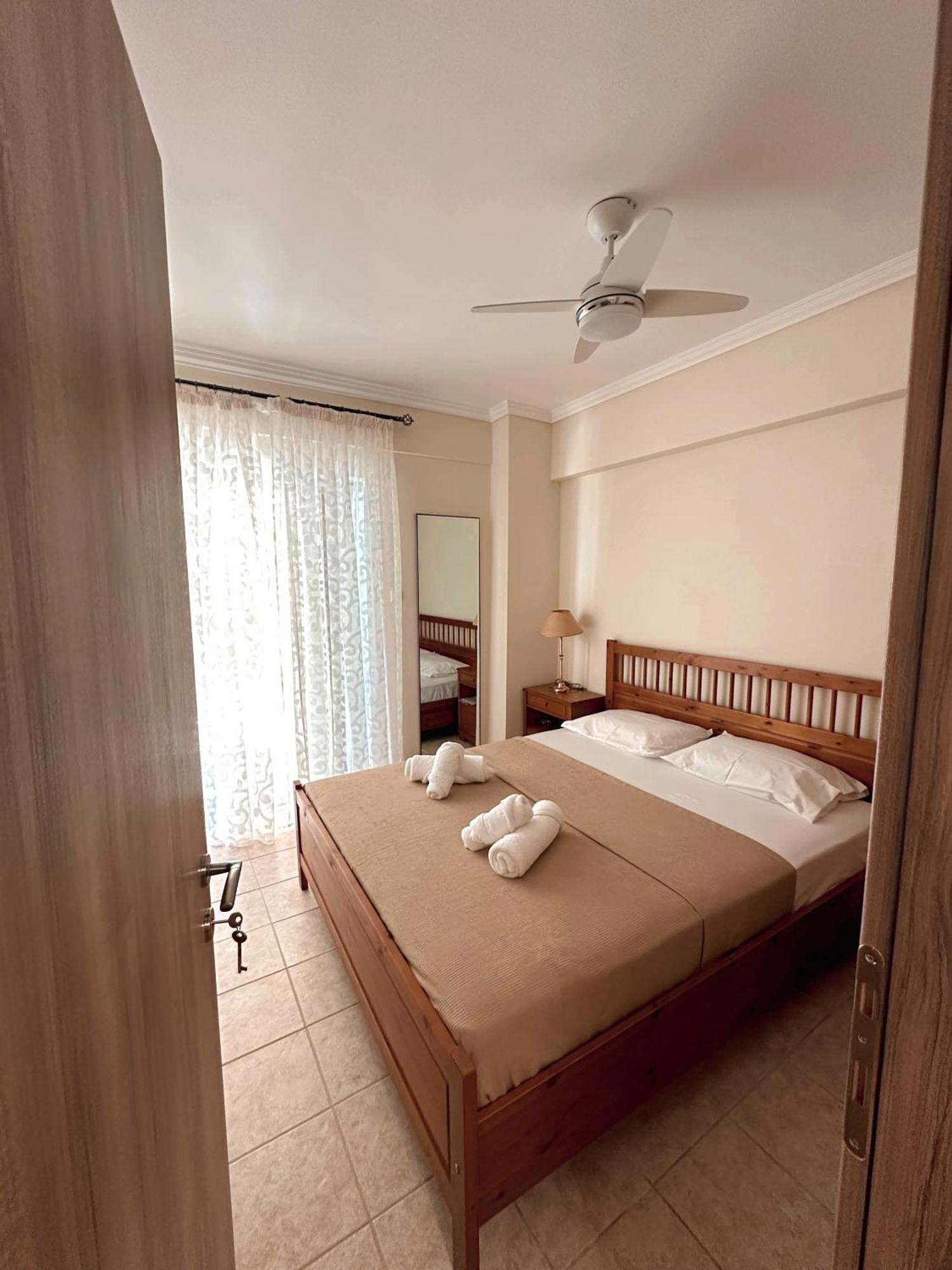 Diara Apartment Nea Iraklia Exterior photo