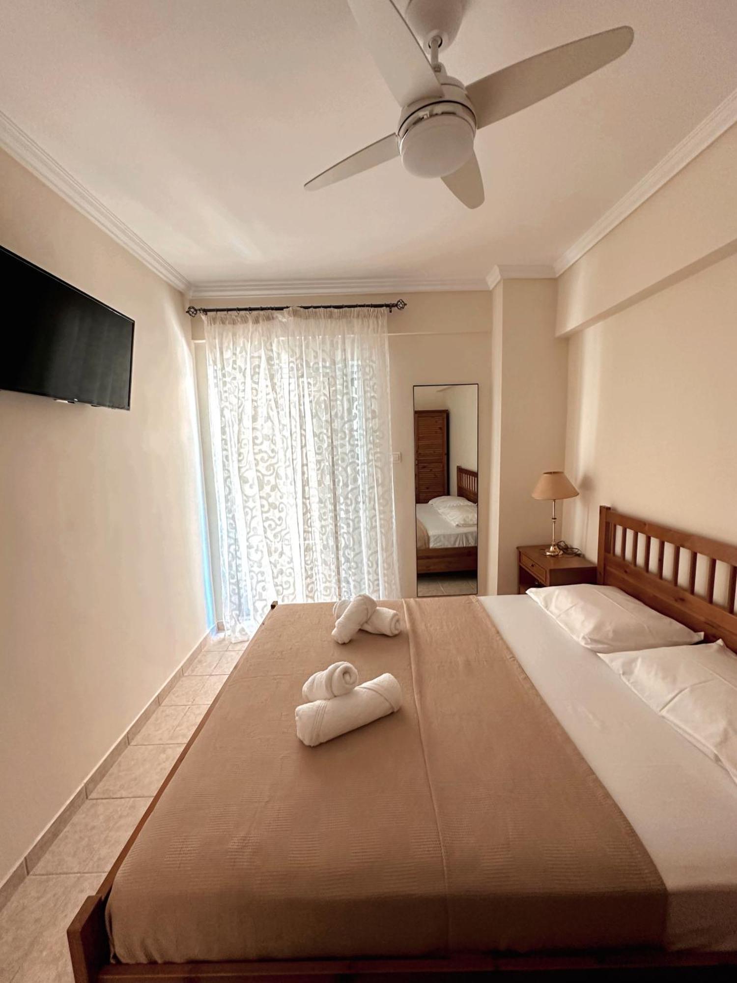 Diara Apartment Nea Iraklia Exterior photo